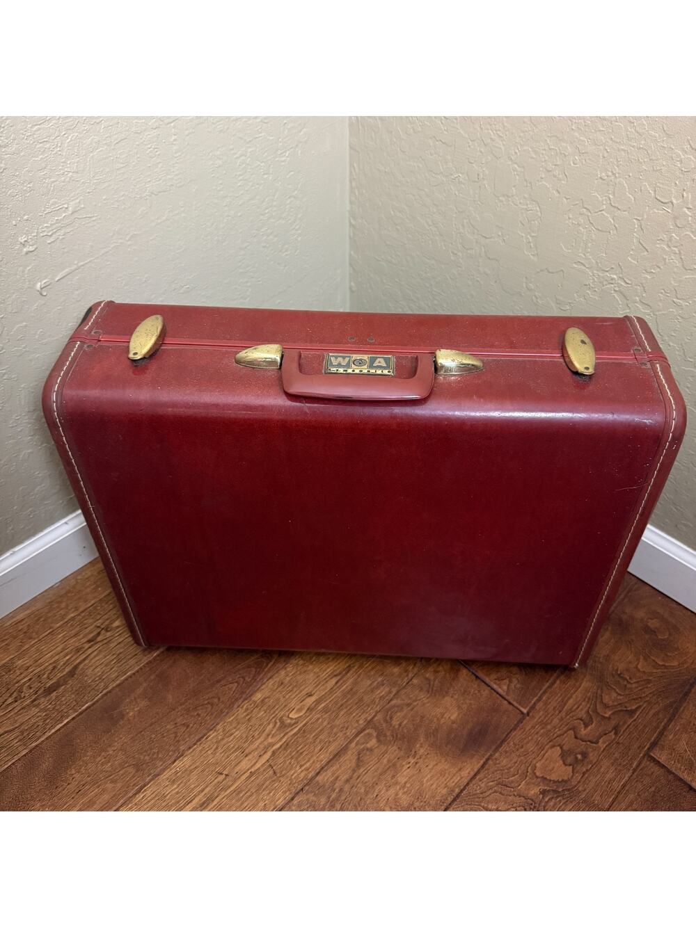 Vintage Samsonite Streamlite Red Hardshell Suitcase 21" Shwayder Bros USA